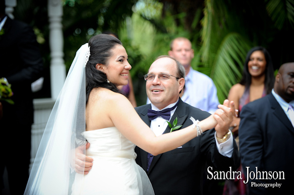 Best The Courtyard at Lake Lucerne Wedding photographer - Sandra Johnson (SJFoto.com)